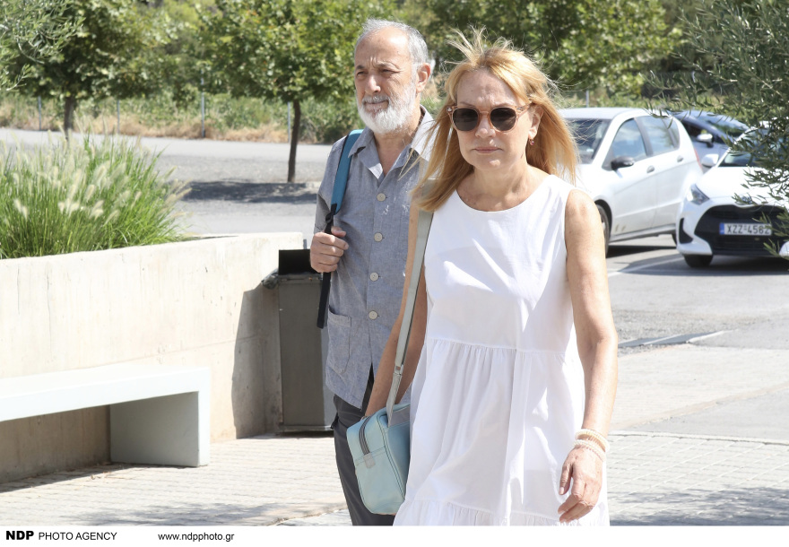 Σοφία Σεϊρλή: Στο αποτεφρωτήριο Ριτσώνας συγγενείς και φίλοι για να αποχαιρετήσουν την ηθοποιό