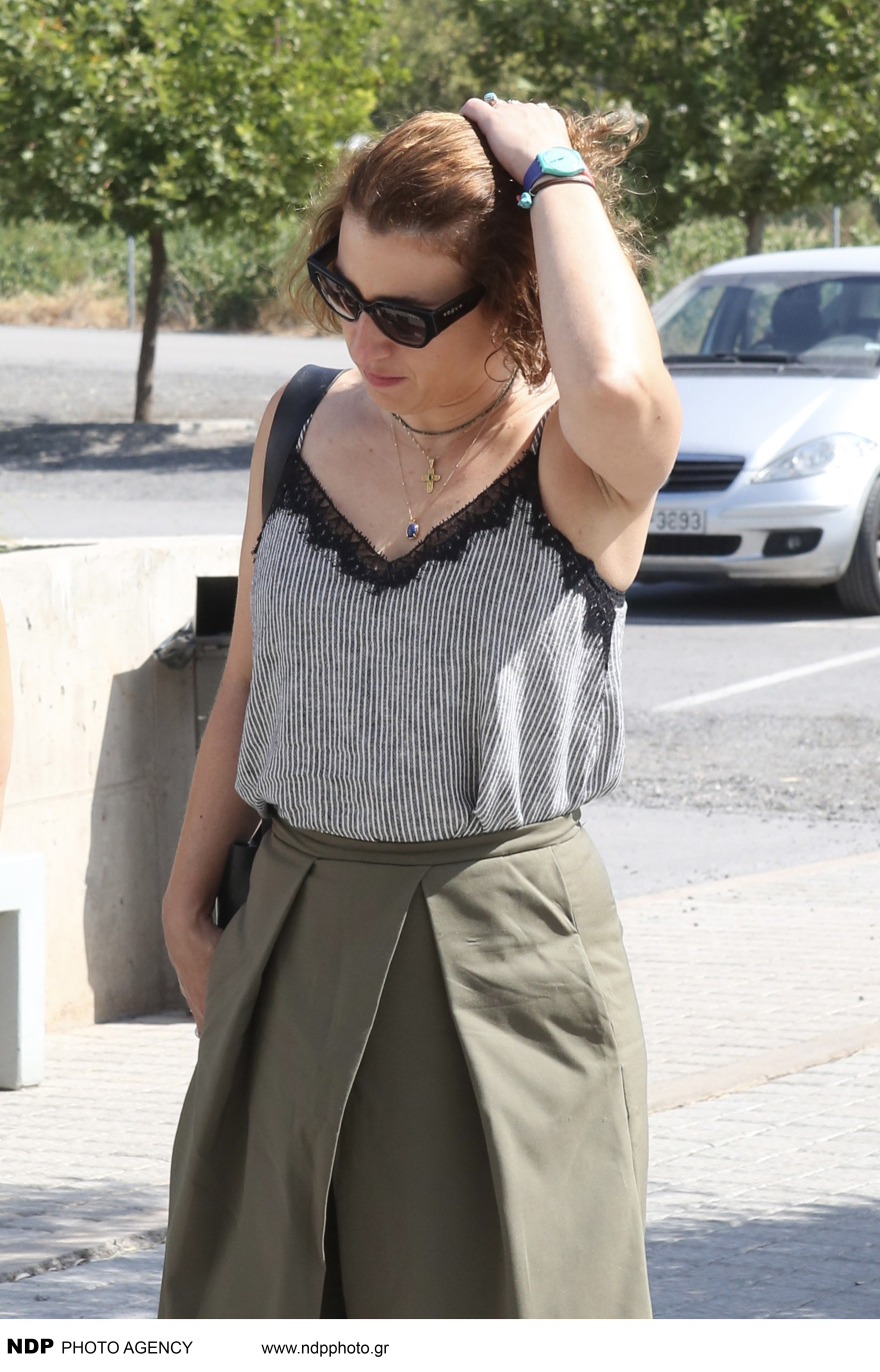 Σοφία Σεϊρλή: Στο αποτεφρωτήριο Ριτσώνας συγγενείς και φίλοι για να αποχαιρετήσουν την ηθοποιό