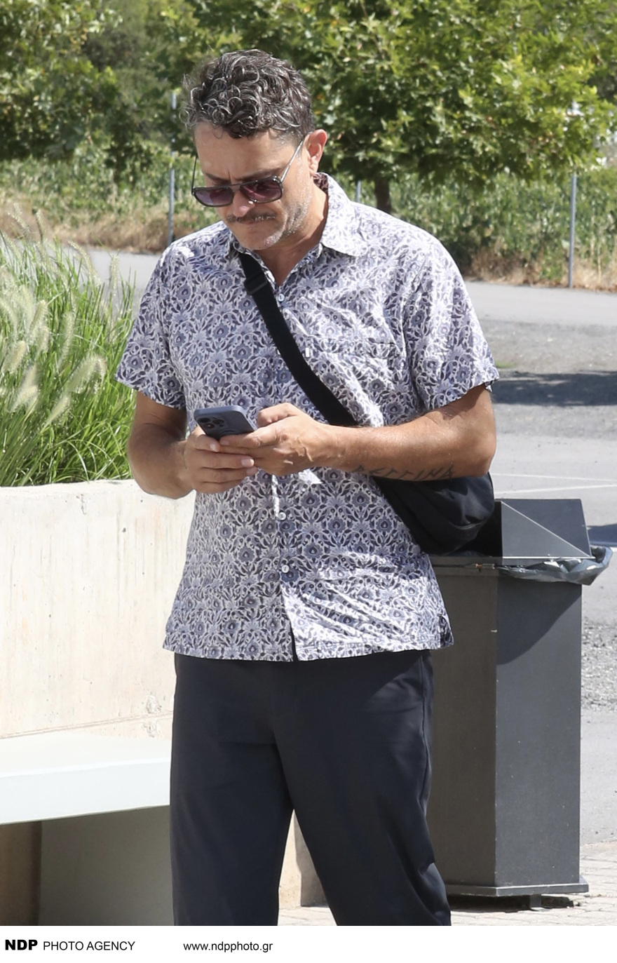 Σοφία Σεϊρλή: Στο αποτεφρωτήριο Ριτσώνας συγγενείς και φίλοι για να αποχαιρετήσουν την ηθοποιό