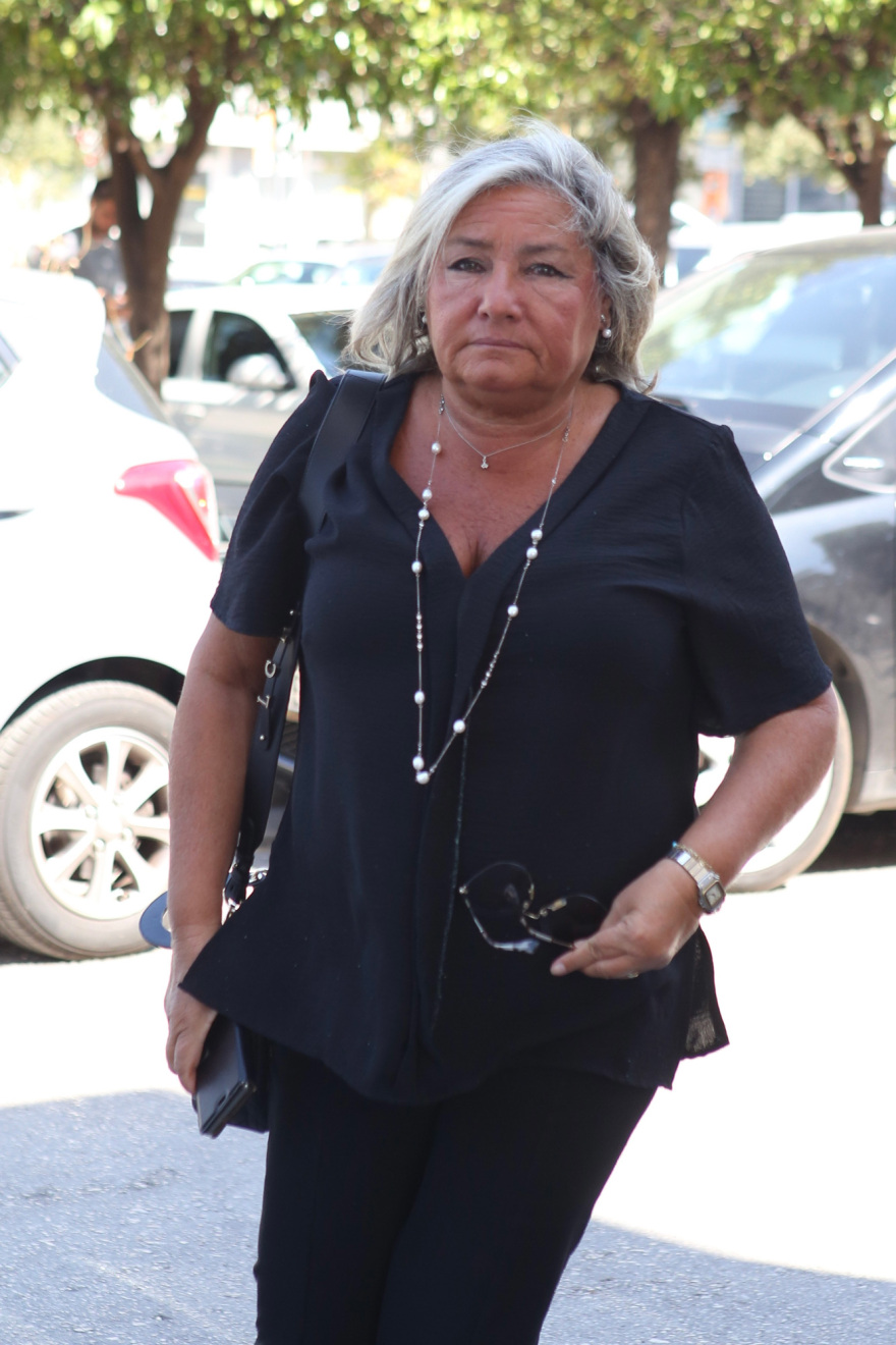 Το τελευταίο αντίο στον Δημήτρη Κωνσταντάρα στο Α' Νεκροταφείο - Δείτε φωτογραφίες