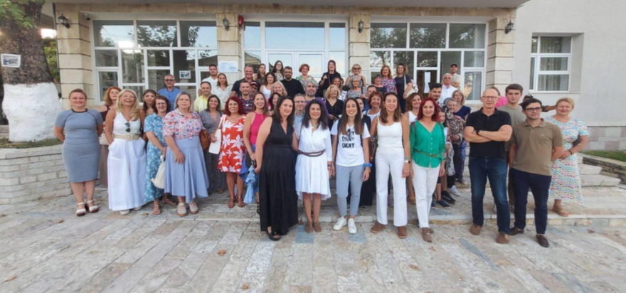 Από τη Βοστώνη στο Αργυρόκαστρο: Νέοι ερευνητές παρουσίασαν τις επιδράσεις της AI στη γλώσσα