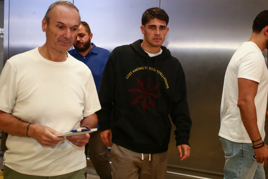 Πάτησε Αθήνα για τον Παναθηναϊκό ο Βισέντε Ταμπόρδα: «Οι φίλαθλοι της ομάδας με έκαναν να αισθανθώ σαν να είμαι στην Αργεντινή»