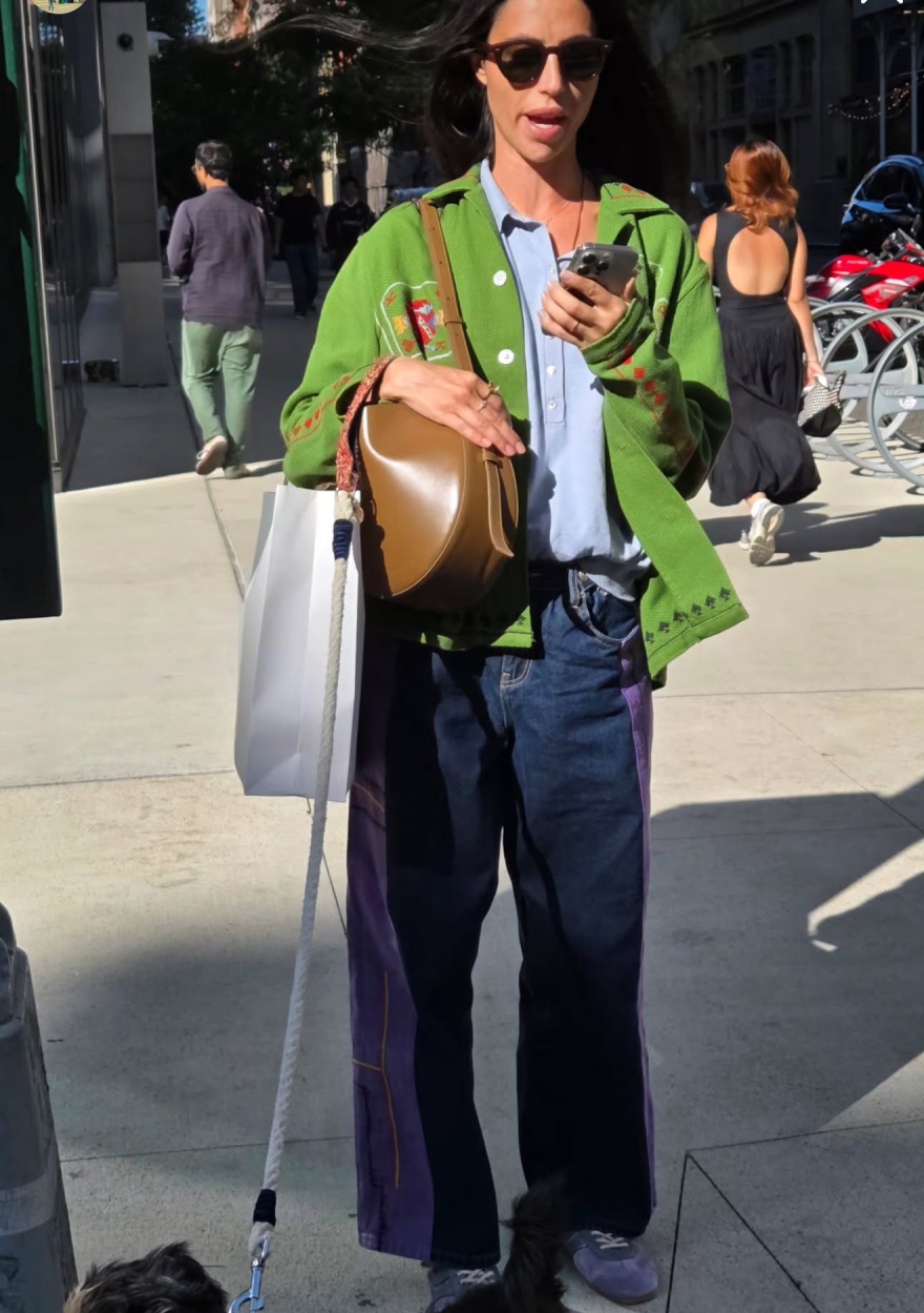 Ρομαντικές στιγμές μετά τον γάμο για τον Νικόλα Νιάρχο και τη Μαλού Ντάλα Πίκολα: Οι διακοπές στην Ιταλία, η εξόρμηση στη Σκωτία και το τρυφερό φιλί