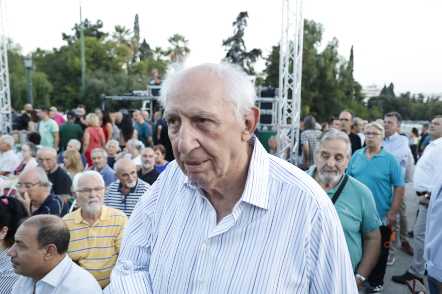 Δείτε live: Η εκδήλωση του ΠΑΣΟΚ στο Ζάππειο για την 3η Σεπτέμβρη