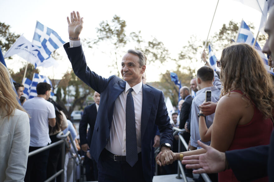 89th TIF: Arrivals, Snapshots and Backstage - Video and Pictures