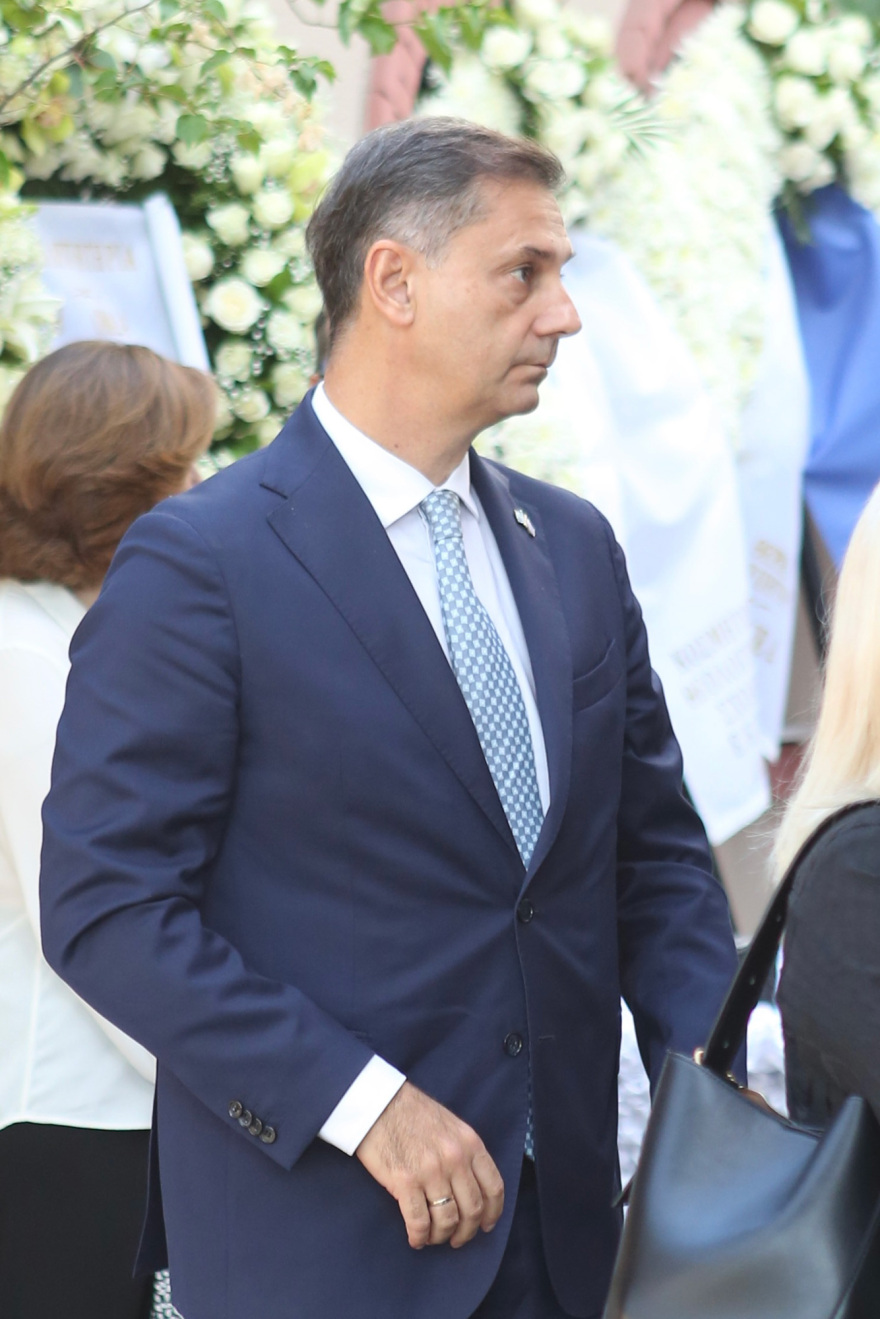 Κωνσταντίνος Κυρανάκης: Το τελευταίο «αντίο» στη μητέρα του - Δείτε φωτογραφίες