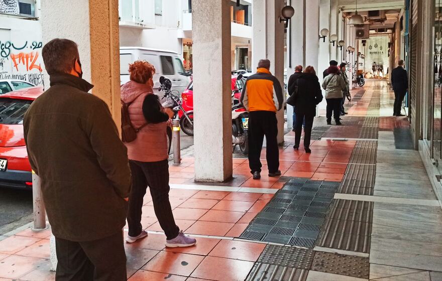 Πέθανε ο Γιώργος Πιπερίδης του Lido, του ζαχαροπλαστείου με το πιο περιζήτητο τσουρέκι στο Παγκράτι
