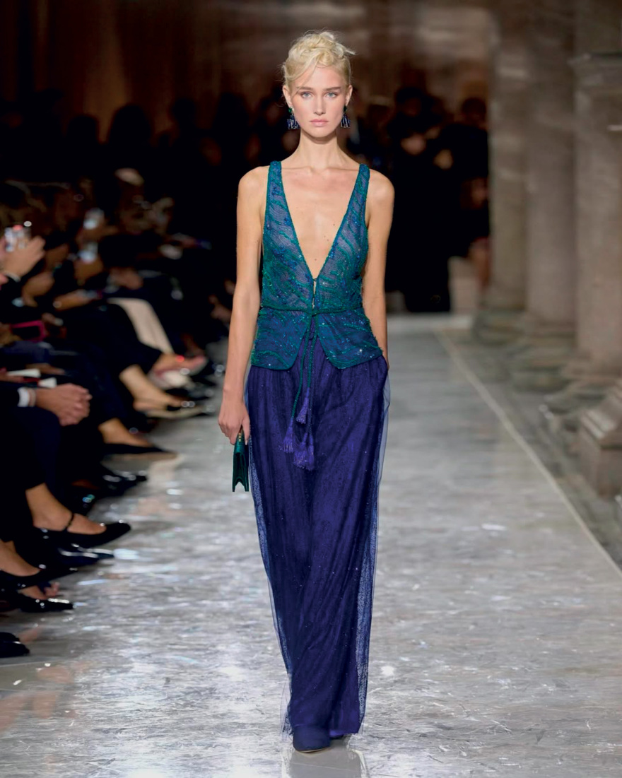 Λάρα Κοσίμα, η κοντέσα που έγινε η τελευταία μούσα του Αρμάνι