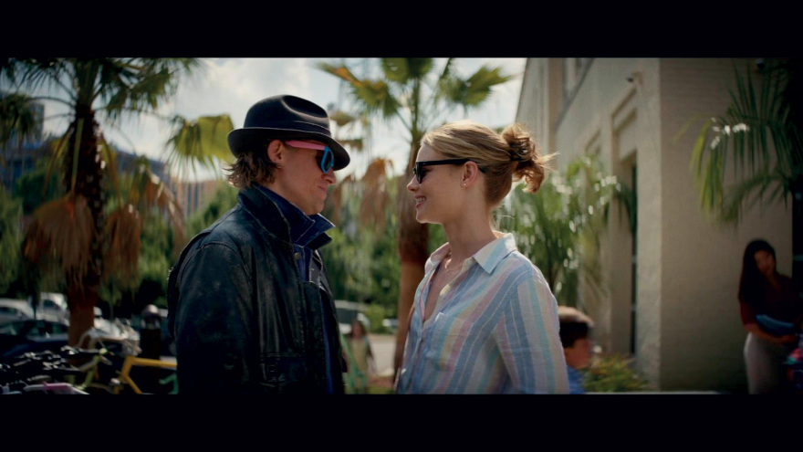 Ο Εντ Γκιν είναι ίσως ένας από τους καλύτερους ρόλους της μακράς καριέρας του Τσάρλι Χάναμ