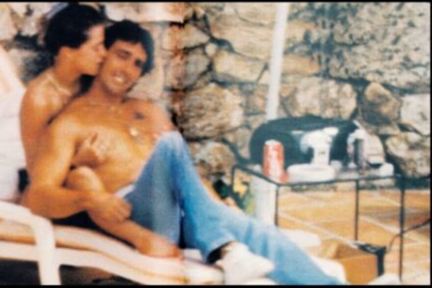 Μου έριξαν ουσίες και με φωτογράφησαν με το γυμνό μοντέλο: Ο πρώην σύζυγος της Στεφανί του Μονακό αποκαλύπτει το «στημένο» σκάνδαλο