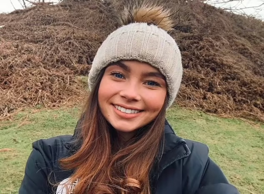 Αρχιλοχίας στη Βρετανία παρενόχλησε 19χρονη στρατιωτικό που μετά αυτοκτόνησε - Καταδικάστηκε σε έξι μήνες φυλάκισης Αρχιλοχίας στη Βρετανία παρενόχλησε 19χρονη στρατιωτικό που μετά αυτοκτόνησε - Καταδικάστηκε σε έξι μήνες φυλάκισης