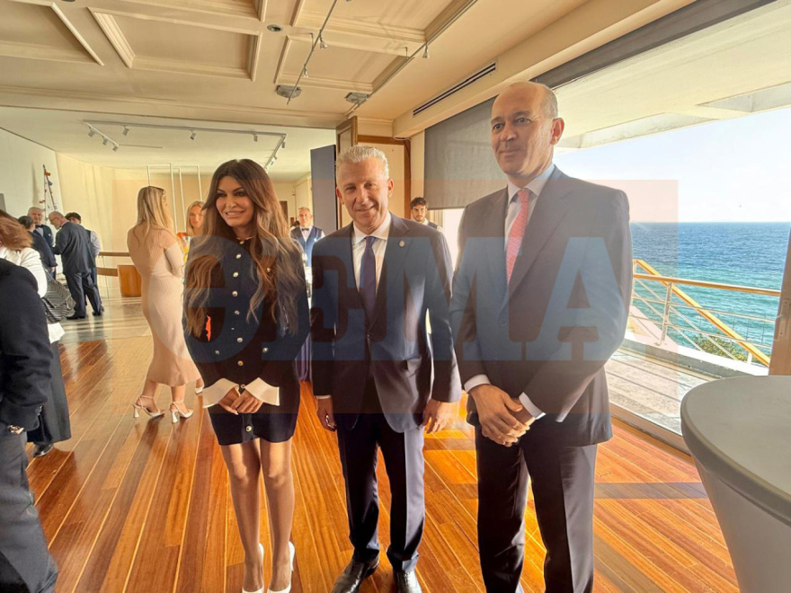 Κίμπερλι Γκιλφόιλ: «Προσωπική δέσμευση του προέδρου Τραμπ η ενίσχυση της συνεργασίας με την Ελλάδα» Κίμπερλι Γκιλφόιλ: «Προσωπική δέσμευση του προέδρου Τραμπ η ενίσχυση της συνεργασίας με την Ελλάδα»