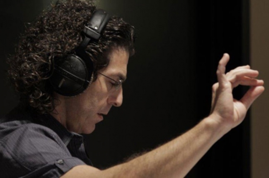 Γιώργος Χατζιδάκις κατά  Μποφίλιου - Χαρούλη:  Κινείται νομικά εναντίον της παγκόσμιας περιοδείας-αφιέρωμα στον Μάνο