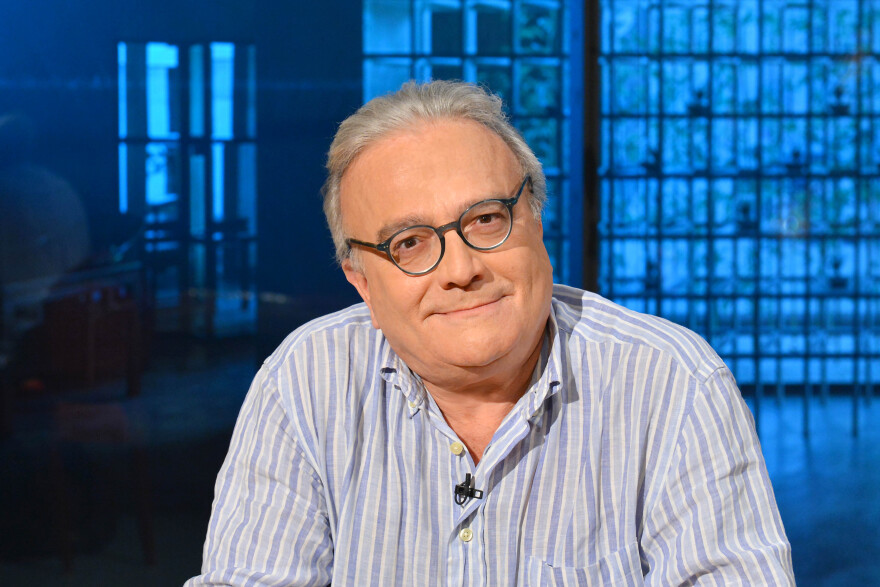 Χατζιδάκις: Διχασμένος ο καλλιτεχνικός κόσμος με την αντίδρασή του γιου του στην παγκόσμια περιοδεία Μποφίλιου - Χαρούλη