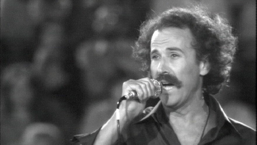 Άλκηστις Πρωτοψάλτη - Αιμιλιανός Σταματάκης: Πρωταγωνιστούν στην παράσταση - αφιέρωμα στον Νίκο Ξυλούρη