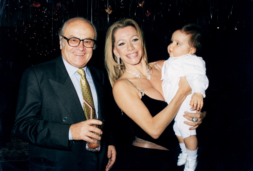 Άγνωστες ιστορίες της Βουγιουκλάκη, της Καρέζη και άλλων αστέρων - Οι διηγήσεις του γυναικολόγου των διασήμων Νίκου Παπανικολάου