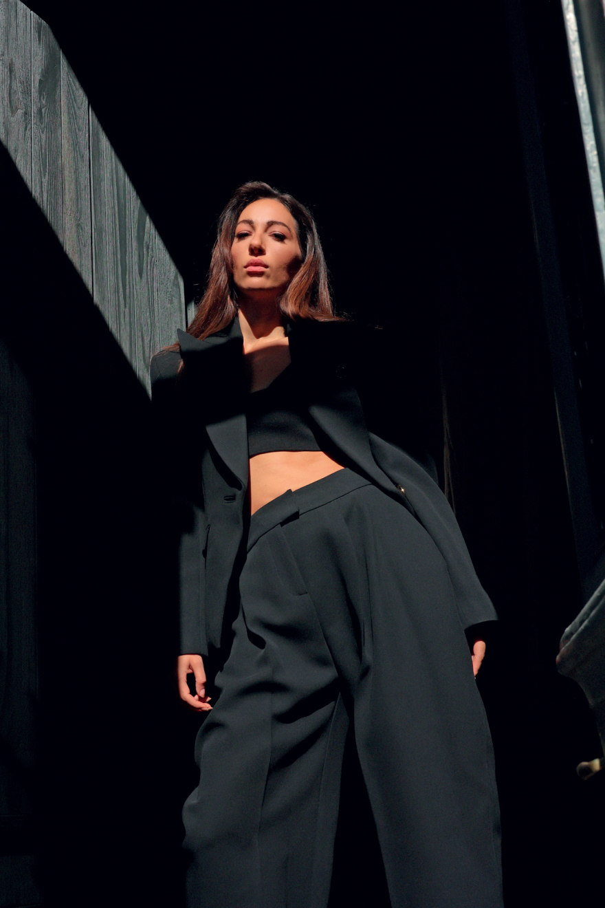 Ηρώ Πεκτέση: «Στη σκηνή ή στη μόδα, όταν δημιουργώ, βάζω την αλήθεια μου»