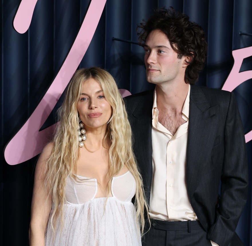 Η Σιένα Μίλερ είναι έγκυος στο τρίτο της παιδί – Δείτε βίντεο με την εμφάνισή της
