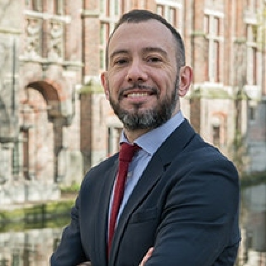 Από την Ιταλία, στα κρατητήρια των Βρυξελλών: Η πρώην υπουργός Εξωτερικών της Ένωσης, ο αρχιδιπλωμάτης και ο γενικός διευθυντής