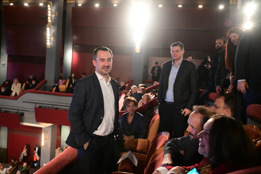 Αλέξης Τσίπρας: Γιατί κράτησε σε απόσταση τους πρώην συντρόφους του, αναβρασμός σε ΣΥΡΙΖΑ και Νέα Αριστερά για τον εξώστη στην παρουσίαση της Ιθάκης