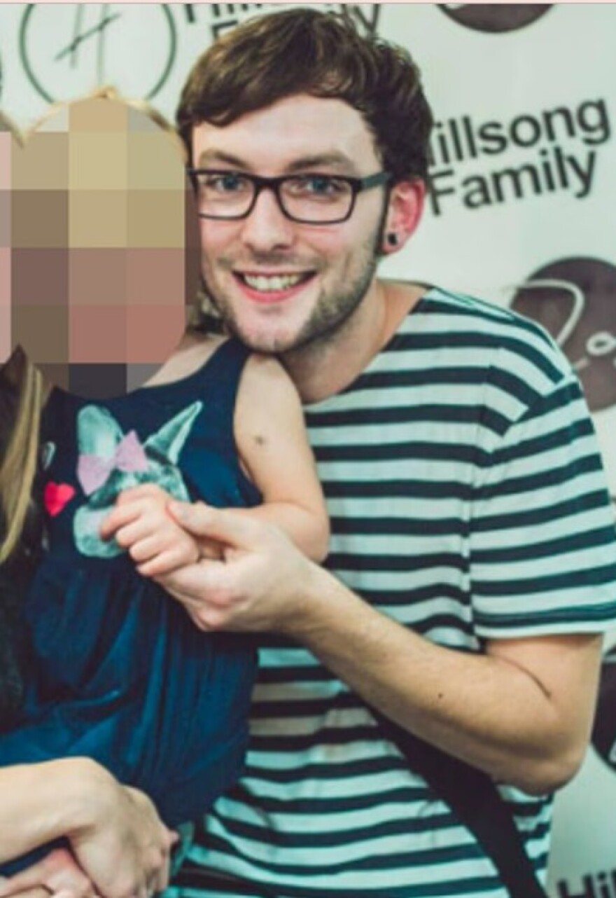 Σοκ στη Βρετανία: Γιατρός του NHS κατηγορείται για σεξουαλική κακοποίηση 38 ασθενών, ανάμεσά τους και παιδιά