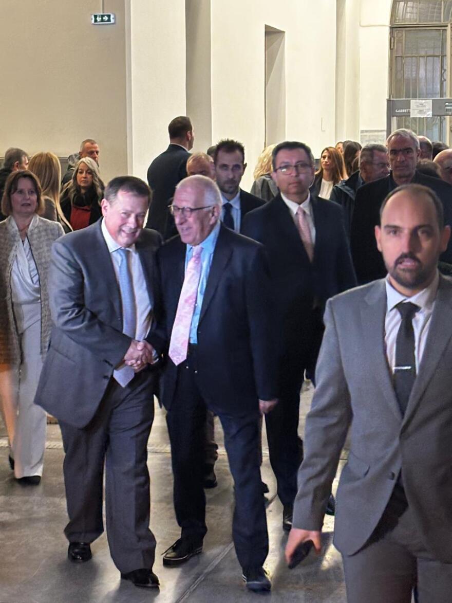 Με Καραμανλή, Βενιζέλο, Λαλιώτη και Λαζόπουλο η εκδήλωση για την «Κρίση της Δημοκρατίας σήμερα»