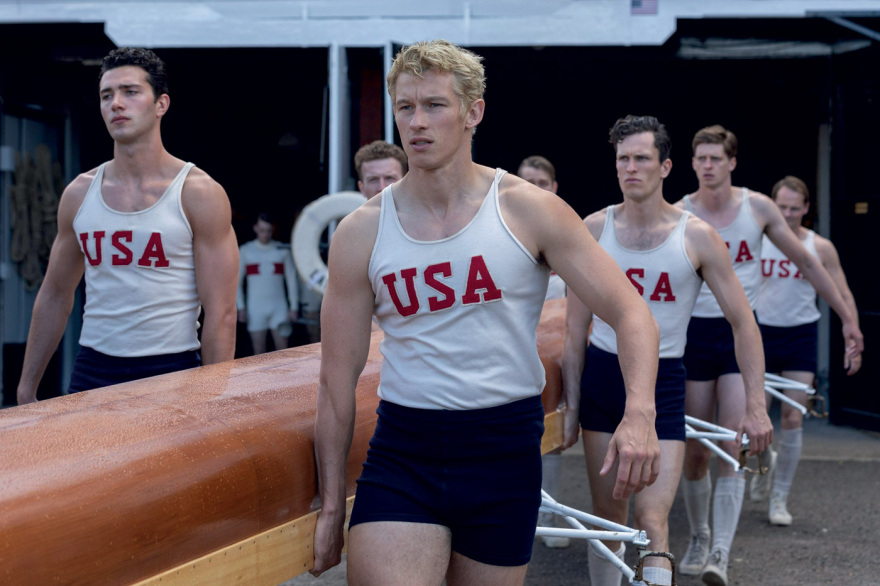 Κάλουμ Τέρνερ: Ο σταρ που αγάπησε η Ντούα Λίπα είναι πρώην μοντέλο και προβάρει το κοστούμι του Τζέιμς Μποντ