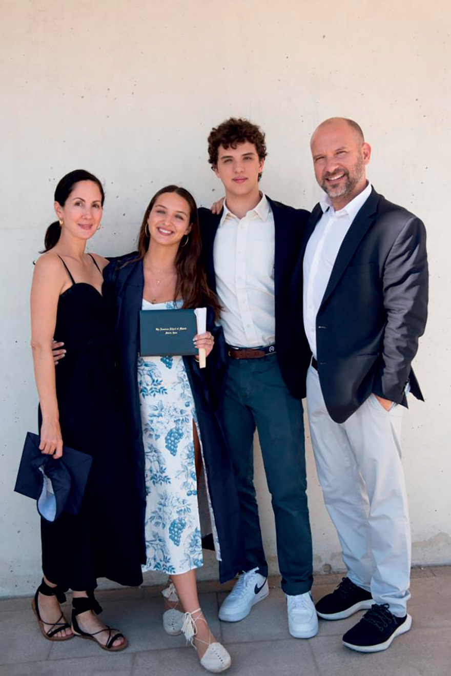 Η 21χρονη Καρολίνα είναι η χρυσή κληρονόμος της Carolina Herrera