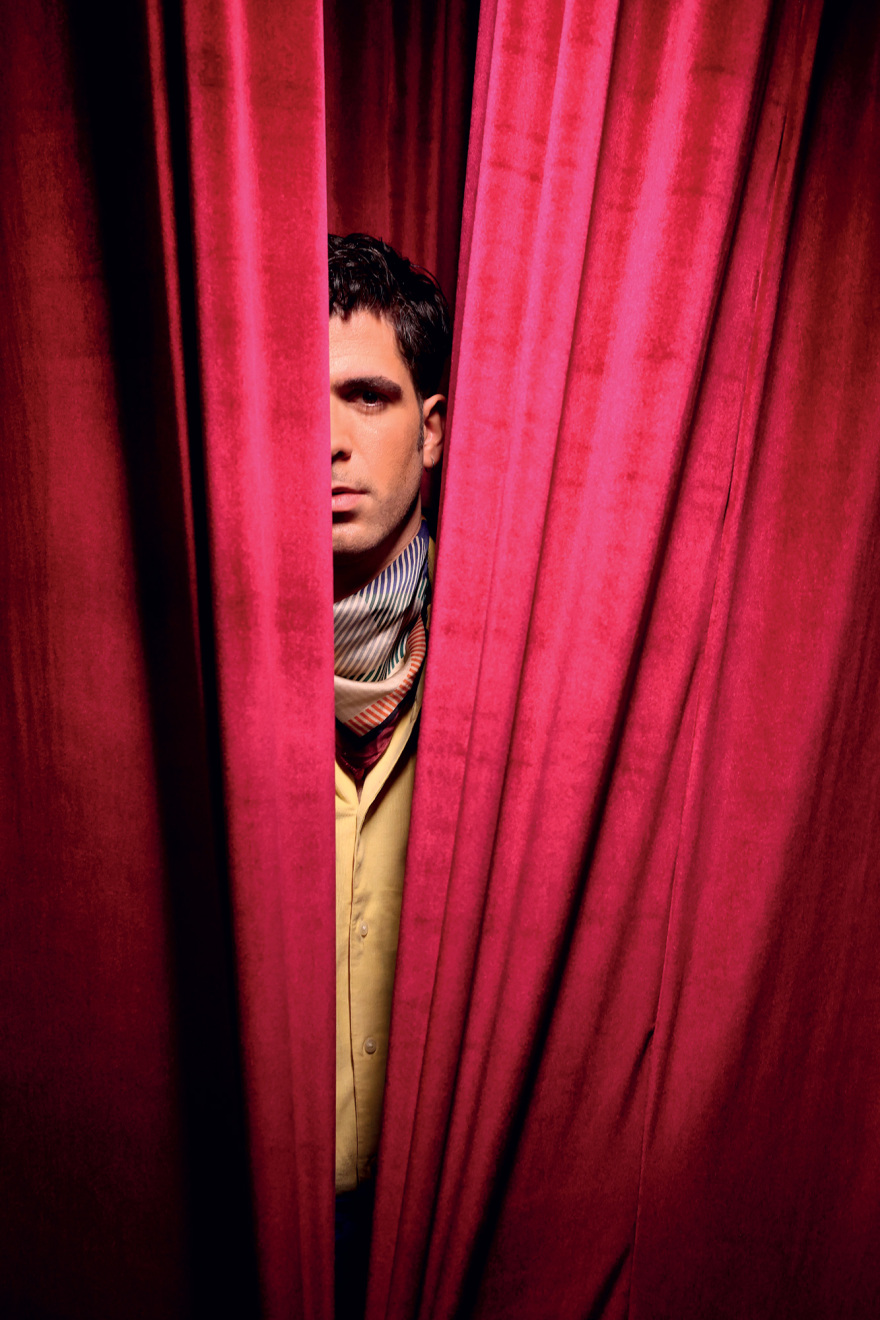 Πάρις Παρασκευάδης: «Νιώθω ευτυχισμένος όταν καταφέρνω να αγνοήσω τον χρόνο»
