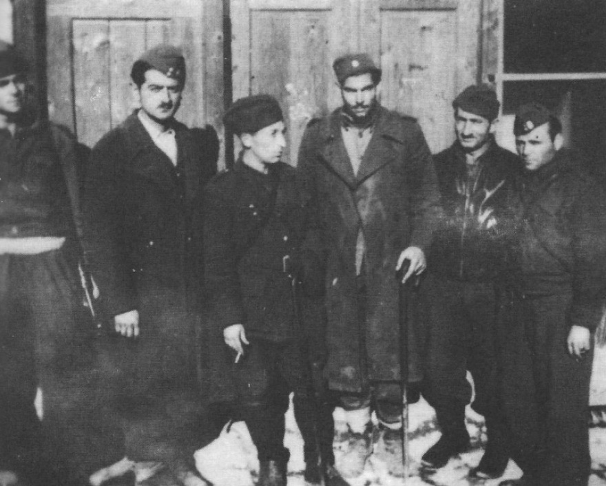 Η κατάληψη του Καρπενησίου από τον ΔΣΕ το 1949 και ο Καπετάν Γιώτης (Χαρίλαος Φλωράκης)

