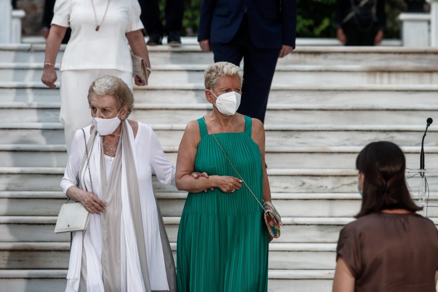 Πέθανε η Σύλβα Ακρίτα, μητέρα της Έλενας: «Καλή αντάμωση μανούλα» έγραψε η βουλευτής στο Facebook