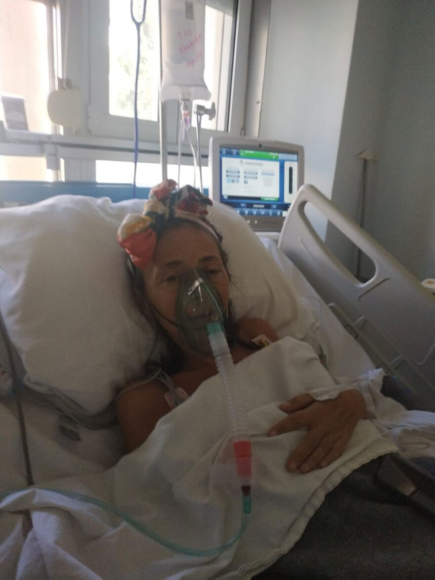 Μάχη για τη ζωή της δίνει εδώ και 1,5 χρόνο η 45χρονη Μαρία μετά από λάθος μετάγγιση αίματος - Έχει μείνει 35 κιλά