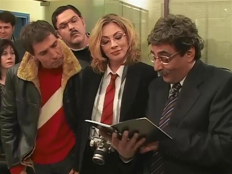 Σμαράγδα Καρύδη - Θοδωρής Αθερίδης: 23 χρόνια μαζί στη ζωή, στη σκηνή και στην οθόνη, το άλμπουμ της κοινής τους διαδρομής