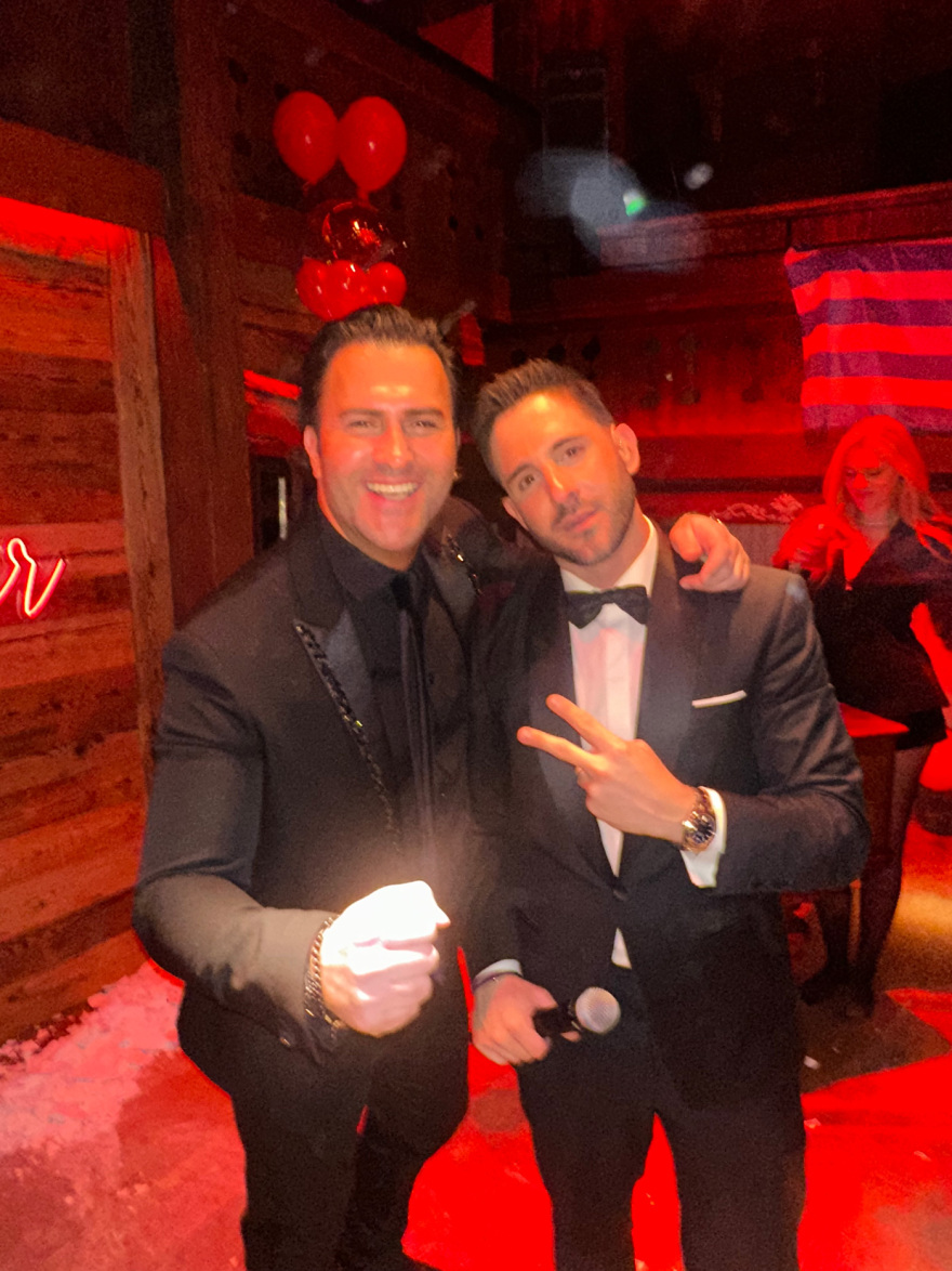 Πρωτοχρονιά με greek party στο κοσμοπολίτικο Gstaad με 1.000 πιάτα στα πόδια του Λιβάνη - Δείτε βίντεο και φωτογραφίες 