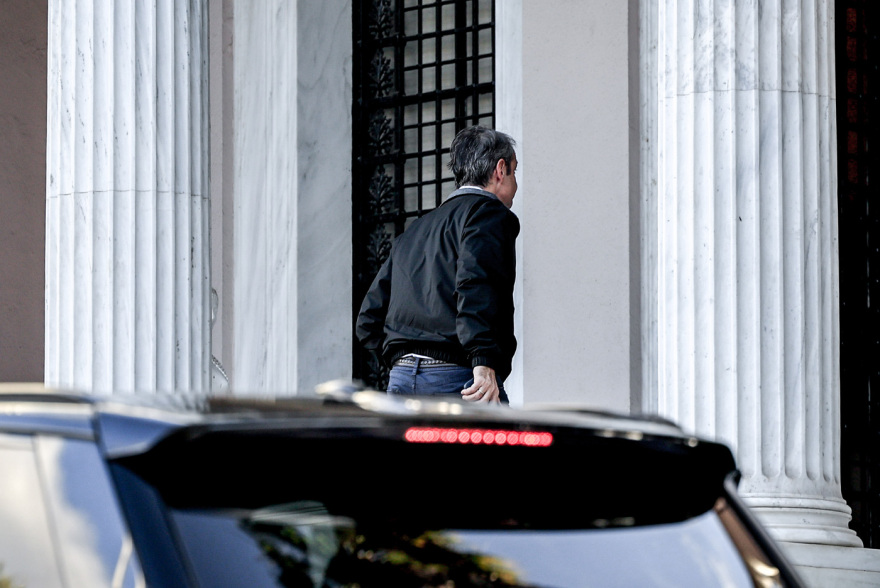 Την παράταση της θητείας των Αρχηγών των Γενικών Επιτελείων Στρατού, Ναυτικού και Αεροπορίας αποφάσισε το ΚΥΣΕΑ