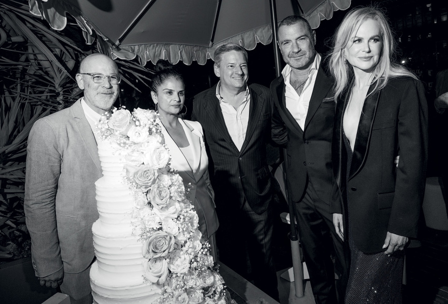 Μπέλα Μπατζάρια: Η ιστορία της κόρης των Ινδών μεταναστών που έγινε η σιδηρά κυρία του Netflix