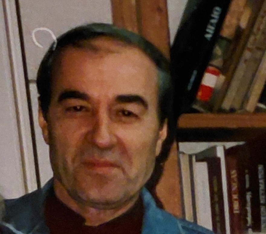 «Βομβίδια»: Πέθανε ο Θανάσης Βαγιάτας, ο άνθρωπος πίσω από το θρυλικό στέκι με τη... μυστική συνταγή για σουτζουκάκια, που «τάισε» γενιές Θεσσαλονικιών