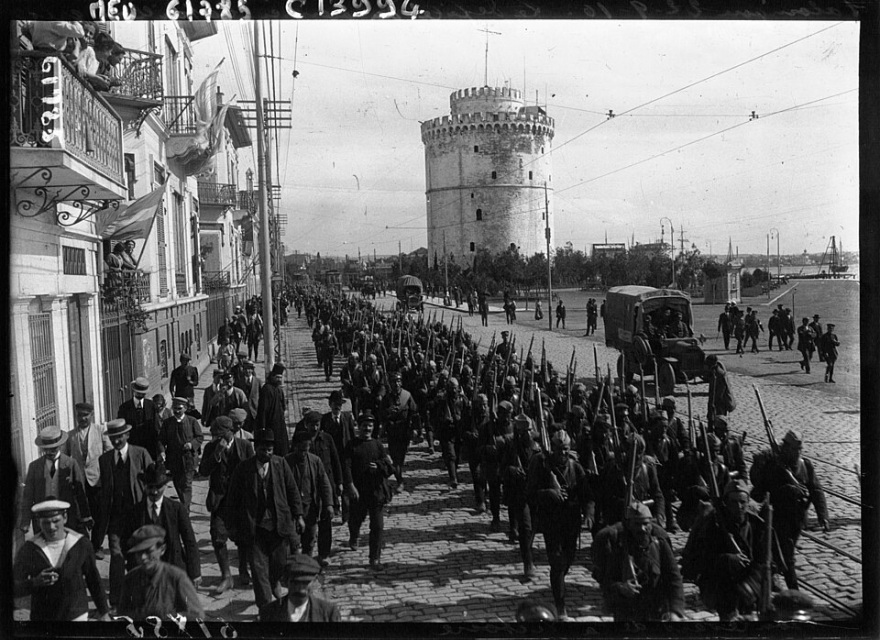 Η σφαγή στην Απείρανθο της Νάξου από την «Προσωρινή Κυβέρνηση» Βενιζέλου