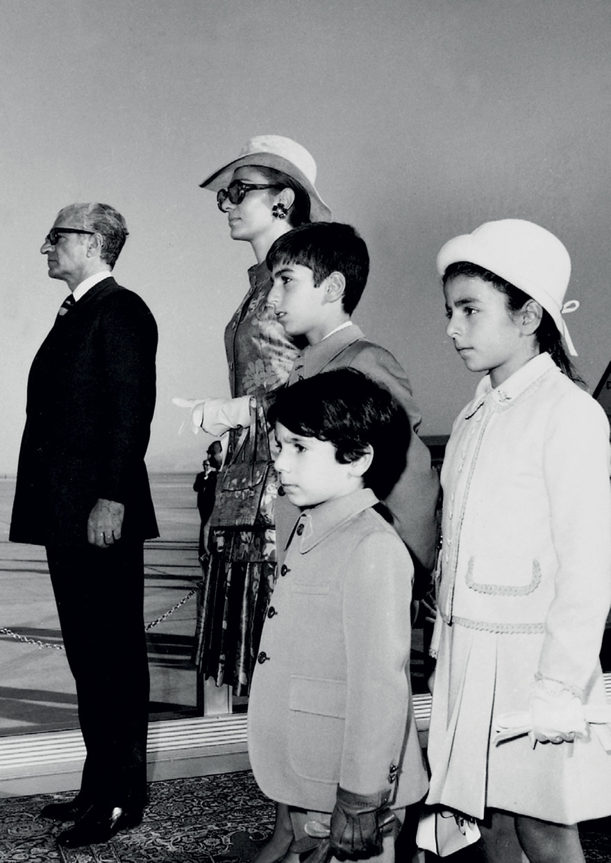 &Phi;&alpha;&rho;ά&chi; &Nu;&tau;&iota;&mu;&pi;ά &Pi;&alpha;&chi;&lambda;&alpha;&beta;ί, &eta; &iota;&sigma;&tau;&omicron;&rho;ί&alpha; &tau;&eta;&sigmaf; &pi;&rho;ώ&tau;&eta;&sigmaf; &kappa;&alpha;&iota; &tau;&epsilon;&lambda;&epsilon;&upsilon;&tau;&alpha;ί&alpha;&sigmaf; &laquo;&alpha;&upsilon;&tau;&omicron;&kappa;&rho;ά&tau;&epsilon;&iota;&rho;&alpha;&sigmaf;&raquo; &tau;&omicron;&upsilon; &Iota;&rho;ά&nu;