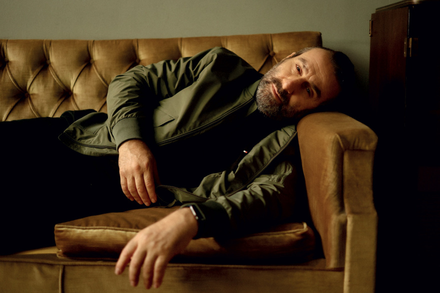 Ηλίας Βαλάσης: Κοίτα τις ρυτίδες μου, βγήκαν επειδή χαμογελώ εύκολα...