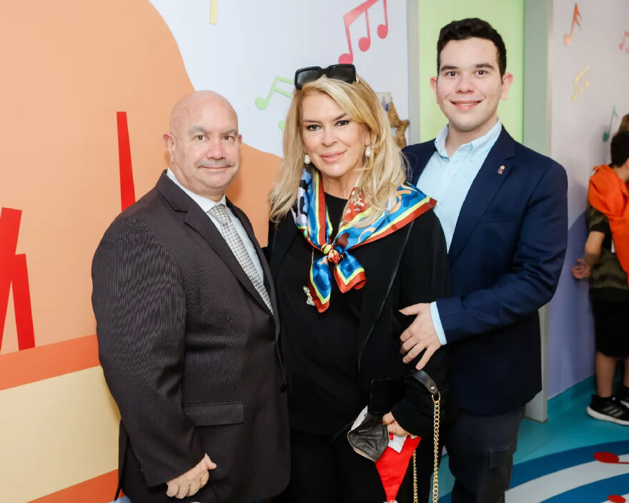 Lifeline Hellas: Οι «Little Santa» μοίρασαν χαμόγελα και 250 δώρα στα παιδιά των νοσοκομείων Παίδων
