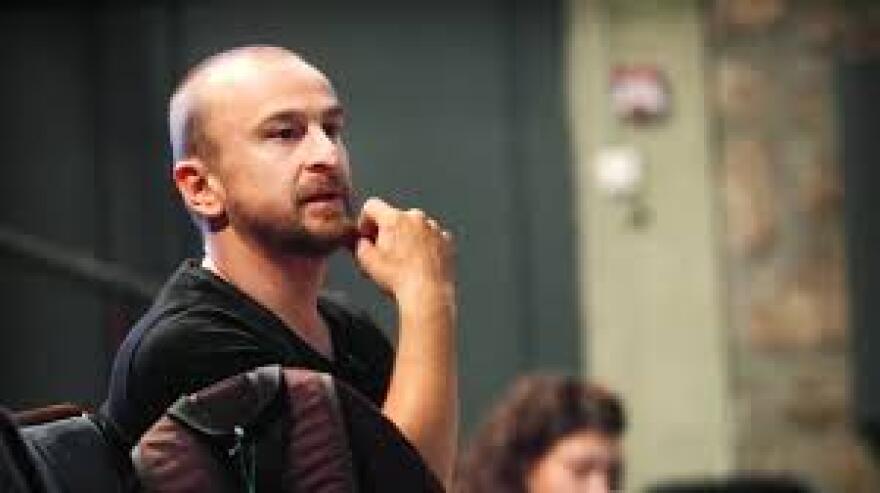 «Έχεις πέντε λεπτά»: Μια παράσταση για τους εφιάλτες των εφήβων στο Εθνικό Θέατρο