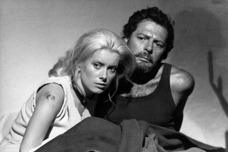 Κιάρα Μαστρογιάνι: Έρχεται στην Αθήνα η κόρη της Κατρίν Ντενέβ και του Μαρτσέλο Μαστρογιάνι 