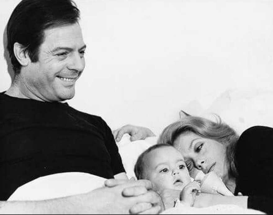 Κιάρα Μαστρογιάνι: Έρχεται στην Αθήνα η κόρη της Κατρίν Ντενέβ και του Μαρτσέλο Μαστρογιάνι 