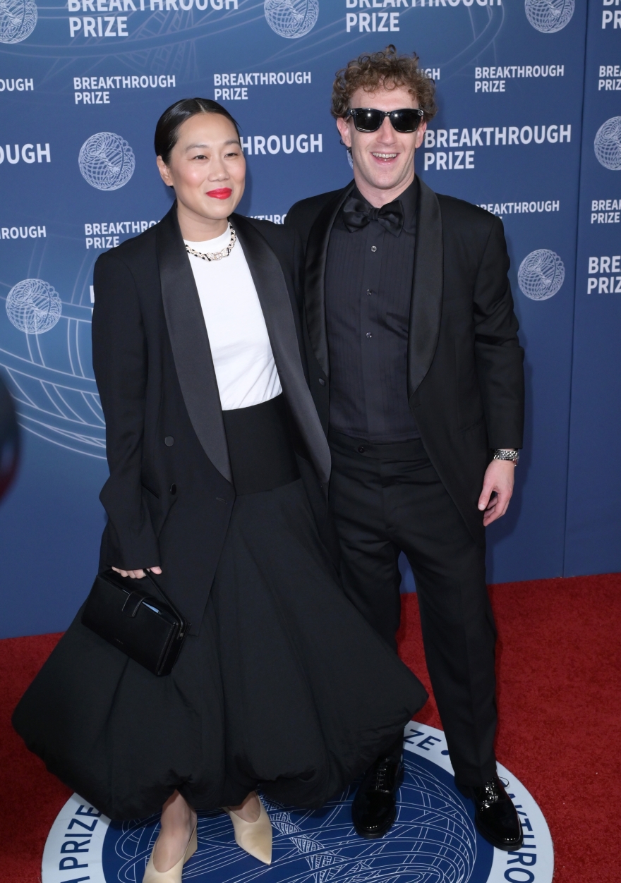 22 χρόνια Facebook: Η ιστορία του Μαρκ Ζούκερμπεργκ, του «σπασίκλα» που άλλαξε τον κόσμο
