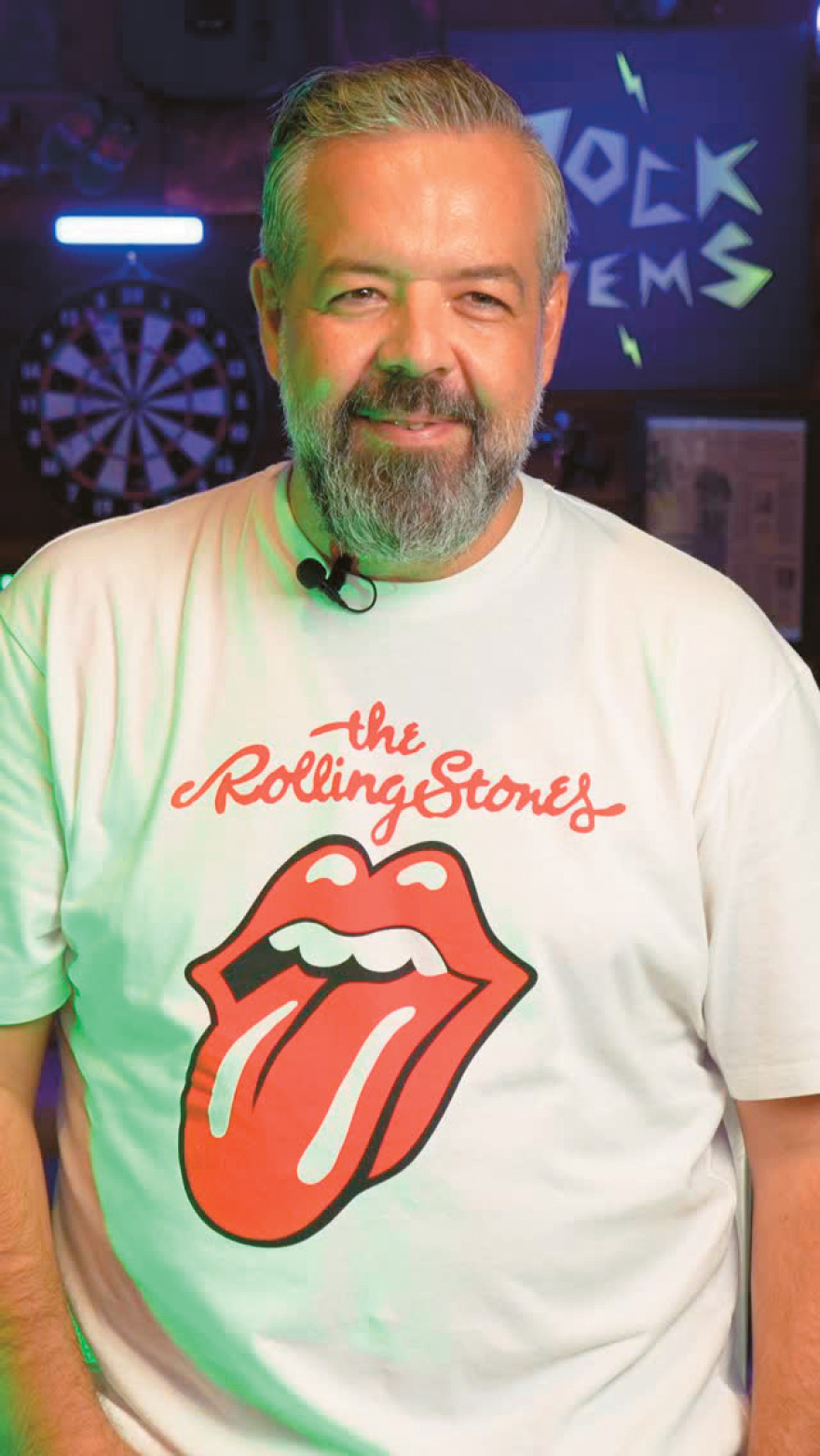 Οι TikTokers της διπλανής πόρτας - O χορός των likes και των εκατοντάδων χιλιάδων ευρώ