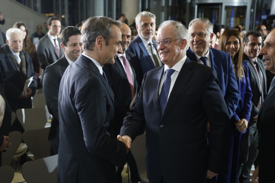 Μητσοτάκης: Εθνική προτεραιότητα η στήριξη της ελληνικής γλώσσας