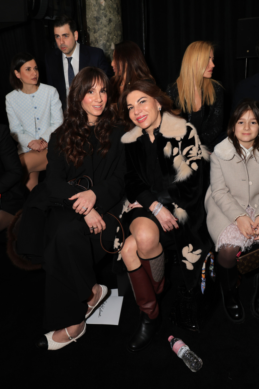 Σίλια Κριθαριώτη: Το Παρίσι είπε «Bienvenue» στην ελληνική υψηλή ραπτική
