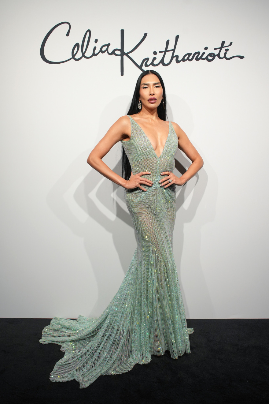 Σίλια Κριθαριώτη: Το Παρίσι είπε «Bienvenue» στην ελληνική υψηλή ραπτική
