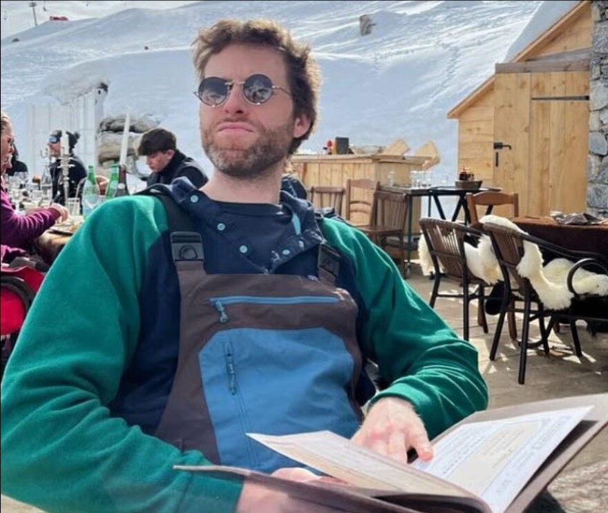 «Θα τον αγαπώ για πάντα»: 31χρονος έπνιξε τον ίδιο του τον πατέρα σε πολυτελές ξενοδοχείο στην Ιρλανδία